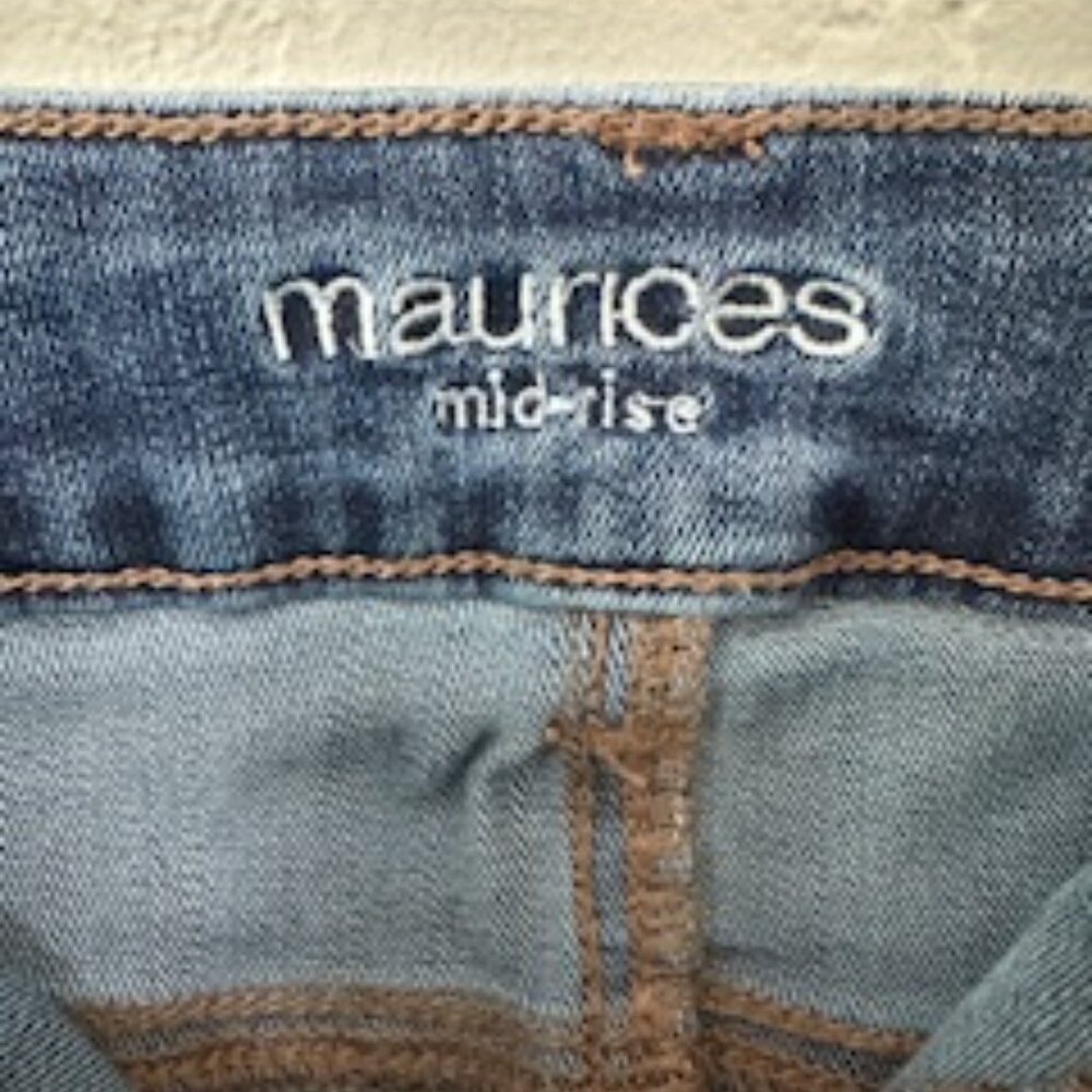 Maurices Mid Rise Jeans - Picture 4 of 6